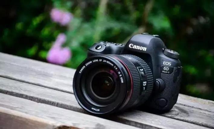 尼康高端单反相机,中高端单反相机性价比