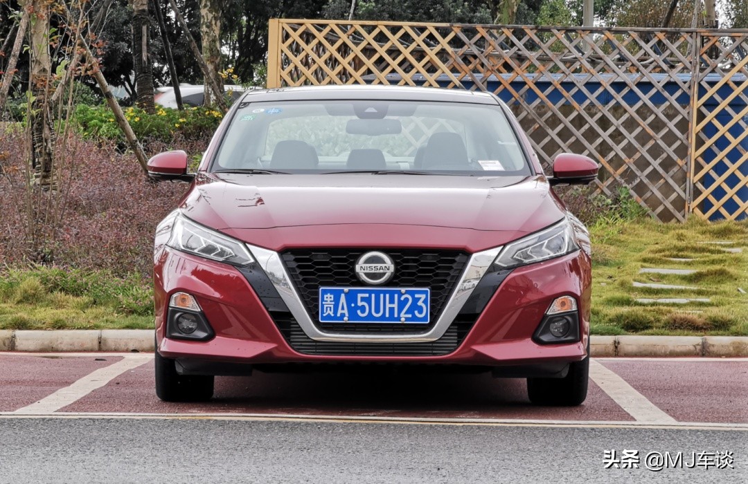 天籁2.0t要加多少机油,天籁vcturbo评测