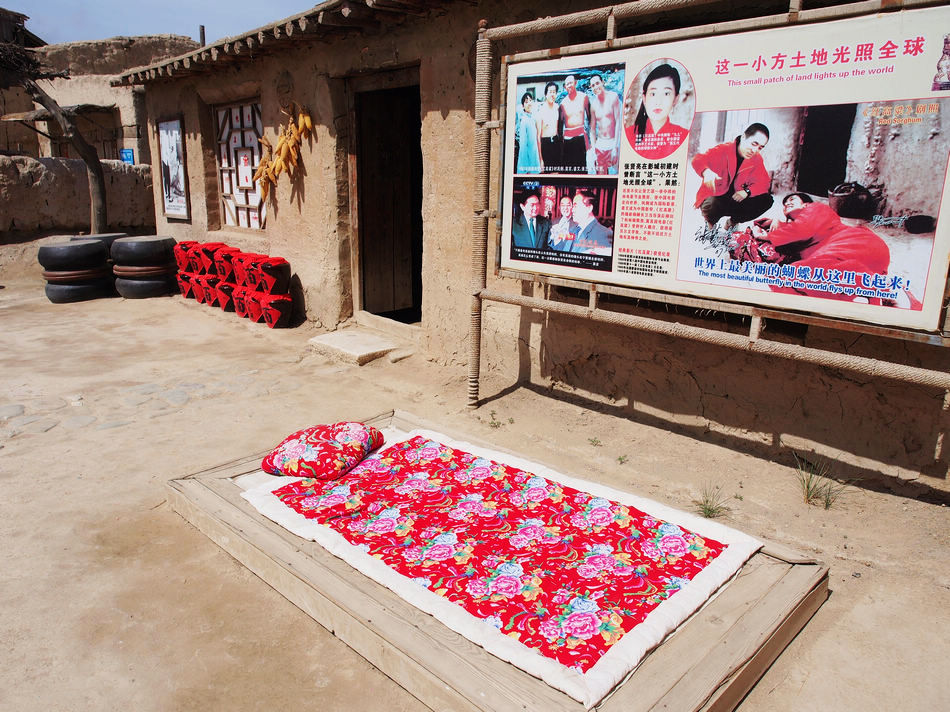 跟着星爷和老谋子的电影,去逛这座大名鼎鼎的西北影视城堡