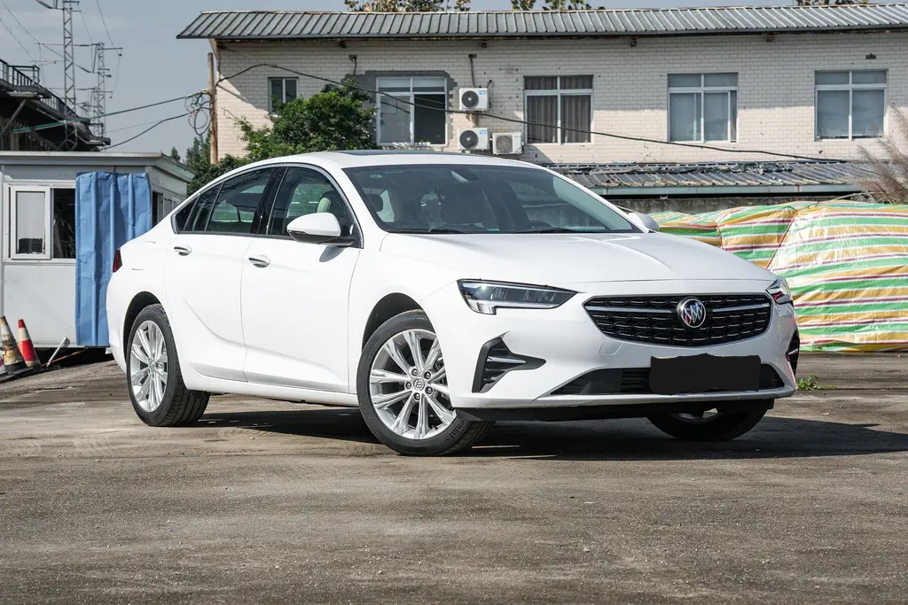 别克君威2.0t最新优惠价格,别克君威降价9万元