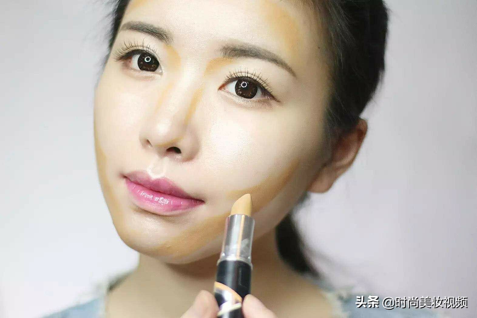 第一次化妆正确的淡妆化妆步骤,化妆大脸显小化妆步骤