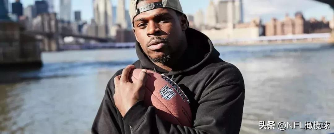 远渡重洋3000英里,英国小伙儿韦德执着追逐NFL橄榄球梦