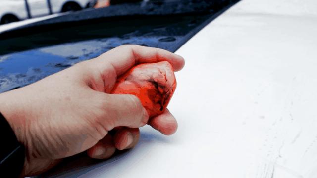 汽车塑料上的污渍怎么去除,汽车上的油烟污渍如何处理