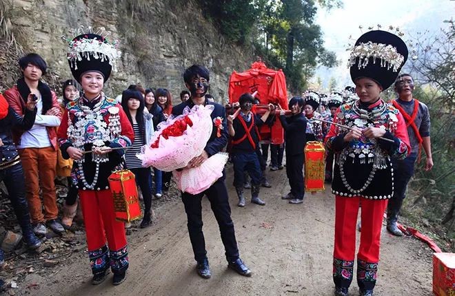 哭嫁习俗苗族,苗族哭嫁习俗的由来