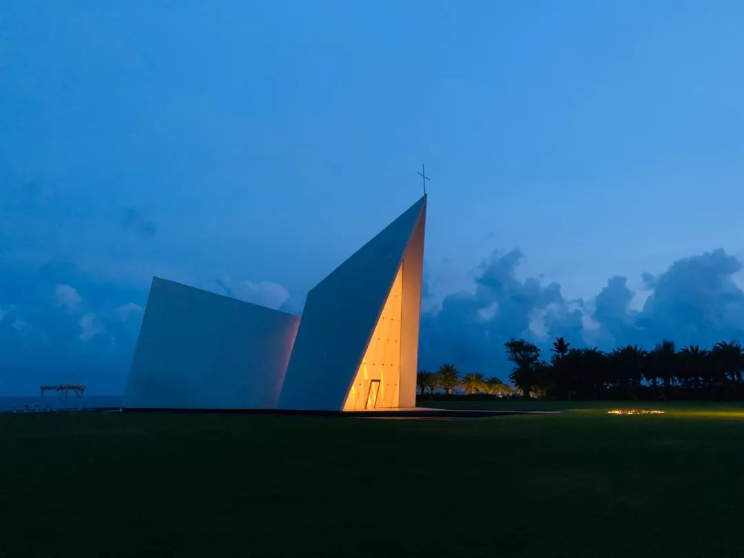 如果你热爱大海,如果你热爱生活那么请热爱大海