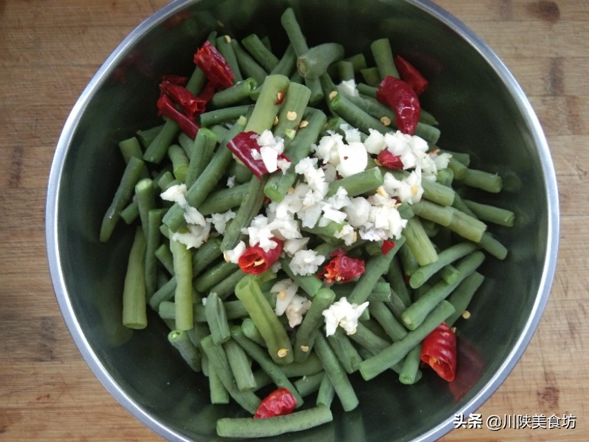 夏天豆角凉拌吃清脆爽口,不放蒜的麻酱豆角凉拌做法
