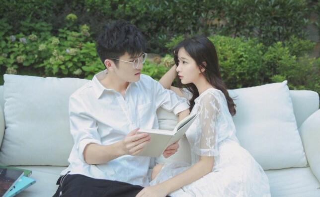 若风找陪玩妹子疯狂撩骚?老婆进来后瞬间变脸!