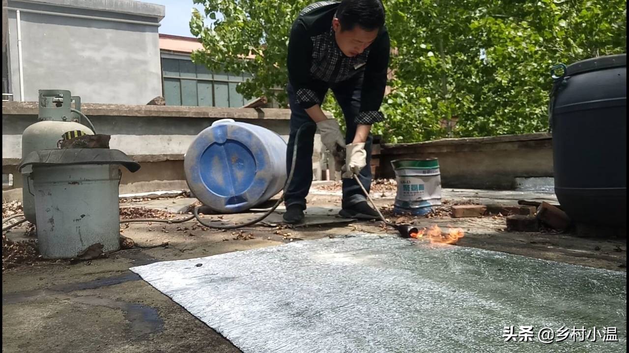 防水卷材房屋漏水修补,屋顶防水卷材漏水维修做法