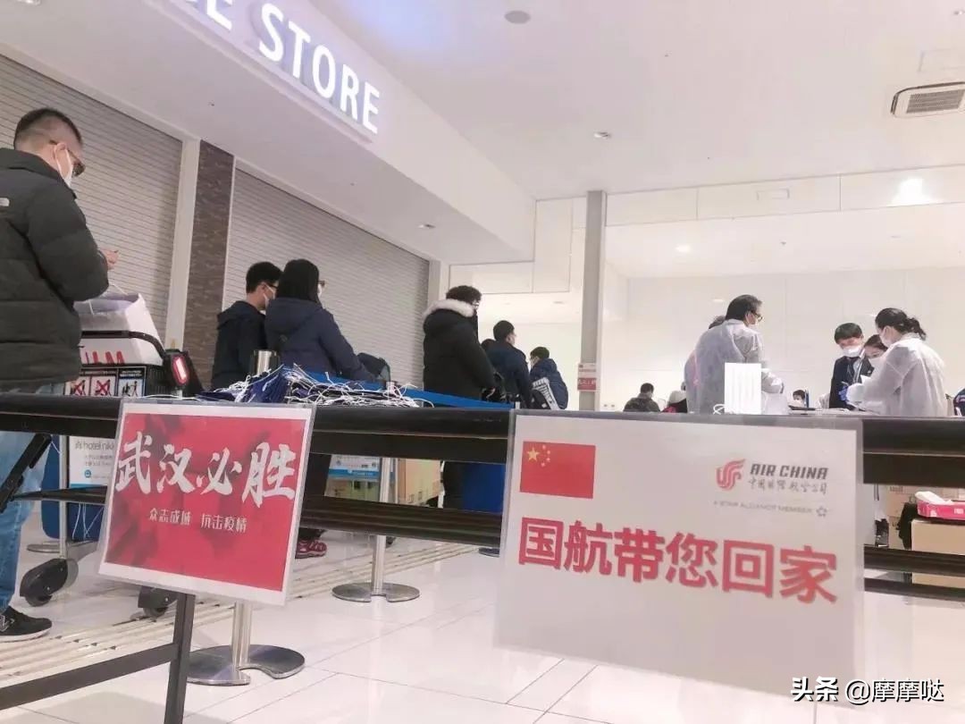 机场撒泼、隐瞒病情回国、隔离只喝矿泉水：自私傲慢比病毒更可怕