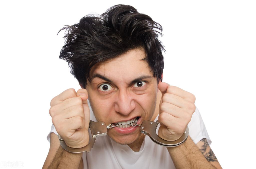 被害人摄像头录像,监控下的一幕诡异案件