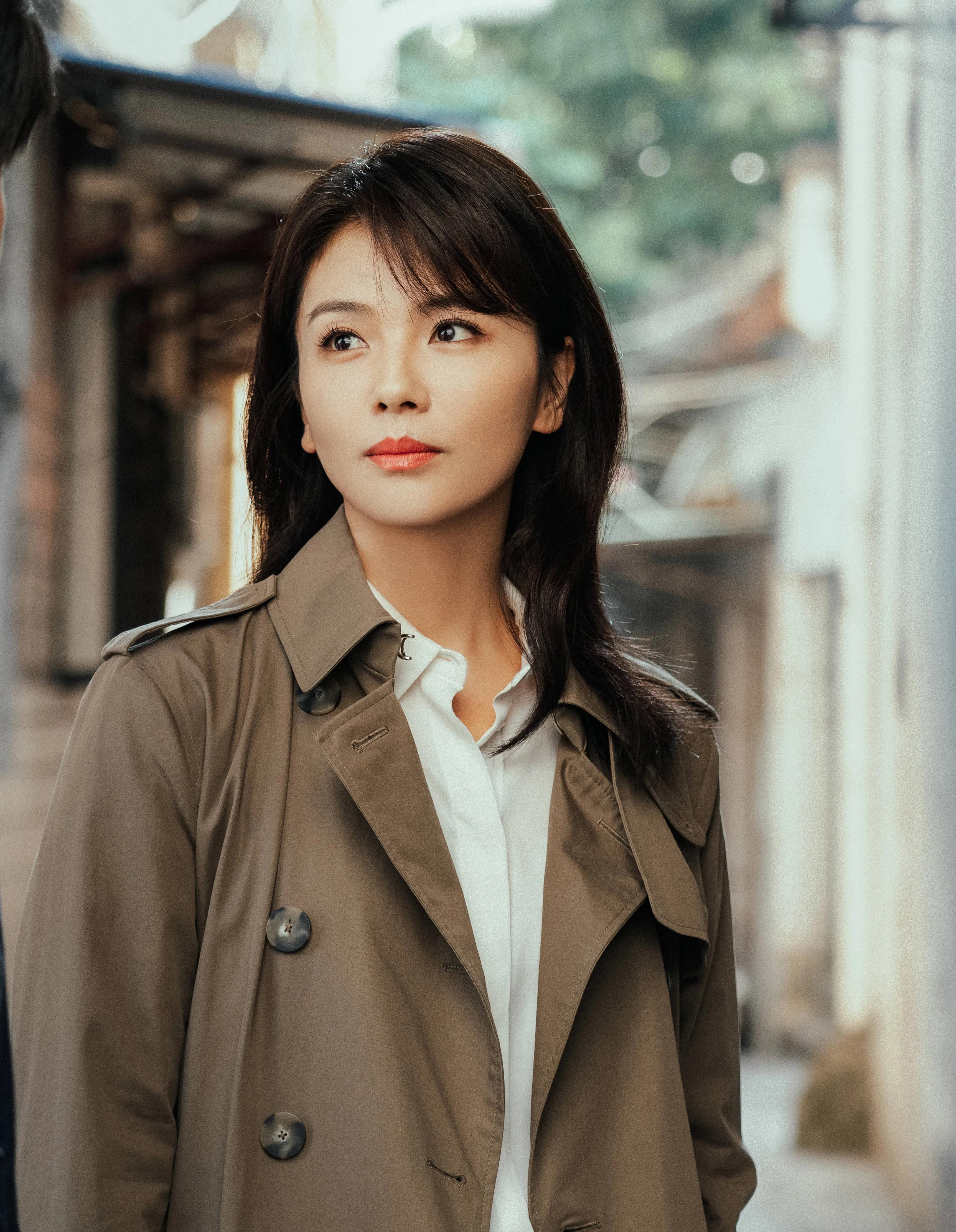 王珂:百亿富豪闪婚女明星,三年后遭遇破产,媳妇成“国民贤妻”