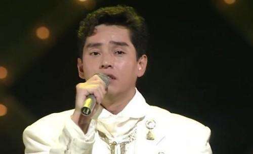 谭咏麟十首经典歌曲现场版,谭咏麟第一次唱的一首歌