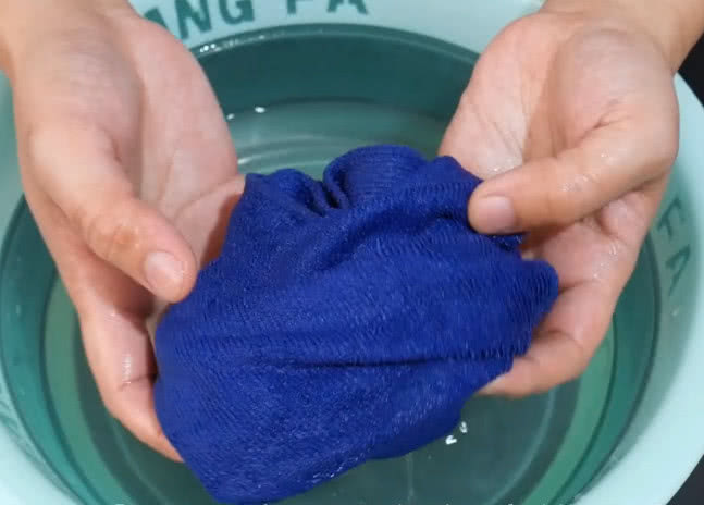 起霉的棉衣怎么清洁,回南天衣服发霉吗