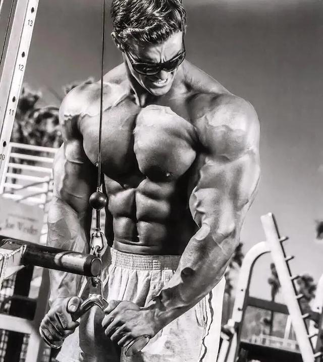 上胸为什么是最难练的原因,上胸怎么都练不大