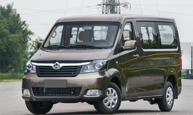 长安睿行m70优点和缺点,长安睿行m70和m90尾门一样的吗