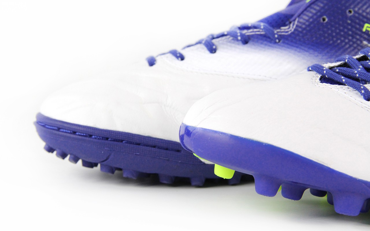 织物一体鞋舌,美津浓morelia2proag测评