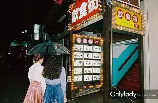 张艺兴valentino东京神图,张艺兴valentino秀场表演