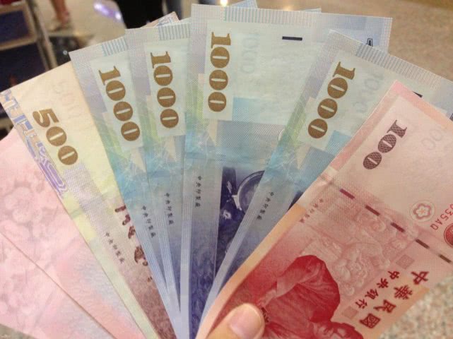 香港代购一般去哪里买大牌化妆品,一群代购