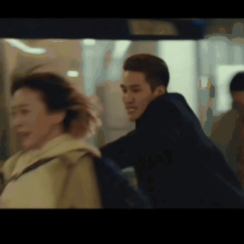 主角不再光芒万丈，我眼中只有万年男二