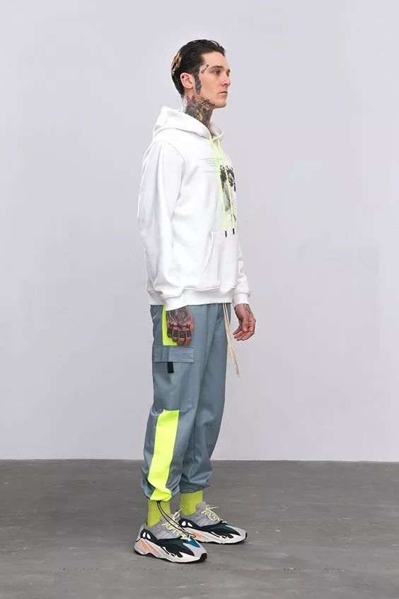 连帽卫衣穿搭技巧秋冬男,高级感潮男加厚连帽卫衣