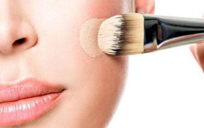 维生素e胶囊和凡士林能擦脸吗,养生堂维生素e胶囊能擦脸吗