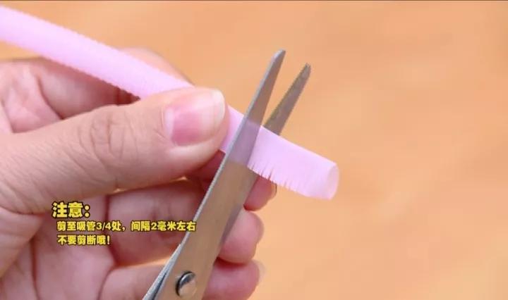 怎么拿吸管做成一朵小花,用吸管制作简易小花视频