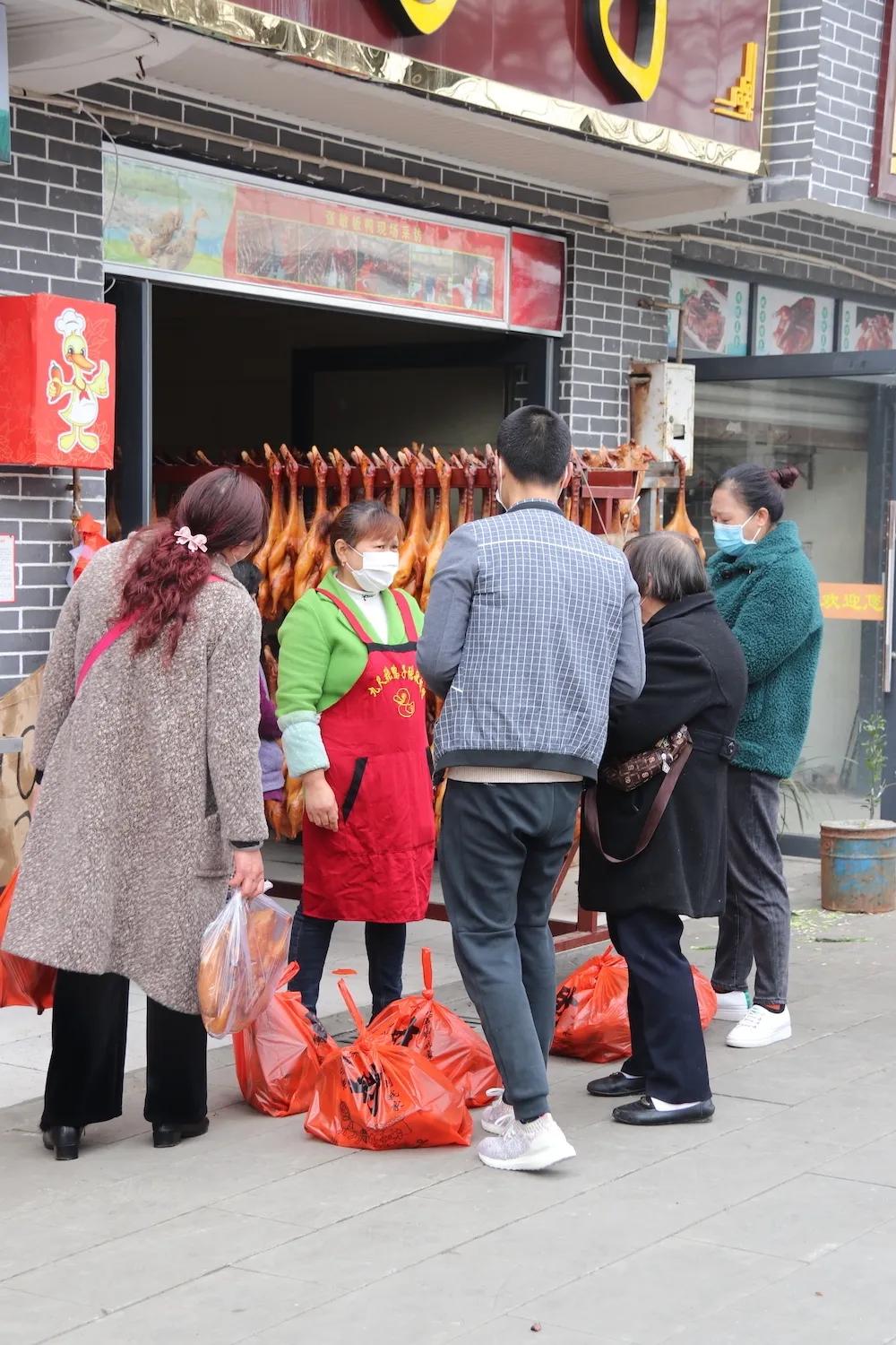 勾心勾魂啊,九尺的鸭脑壳鸭脖子鸭腿腿鸭脚脚鸭翘翘