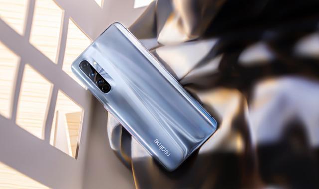 2020年推荐几款大电量吃鸡手机,2500以内玩吃鸡最值得入手的手机