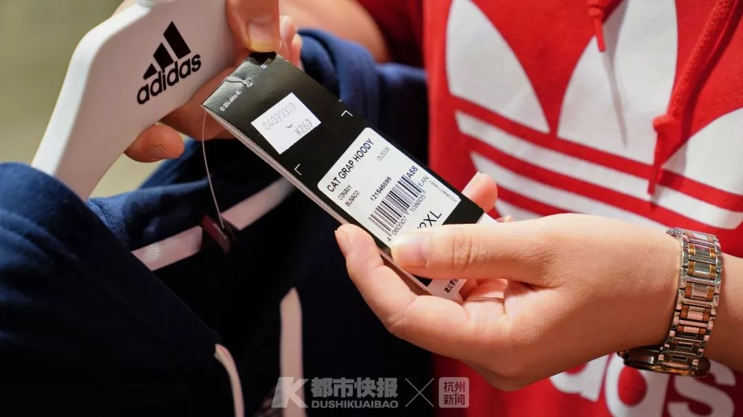 耐克和阿迪都带水洗标吗,如何分辨真假耐克阿迪