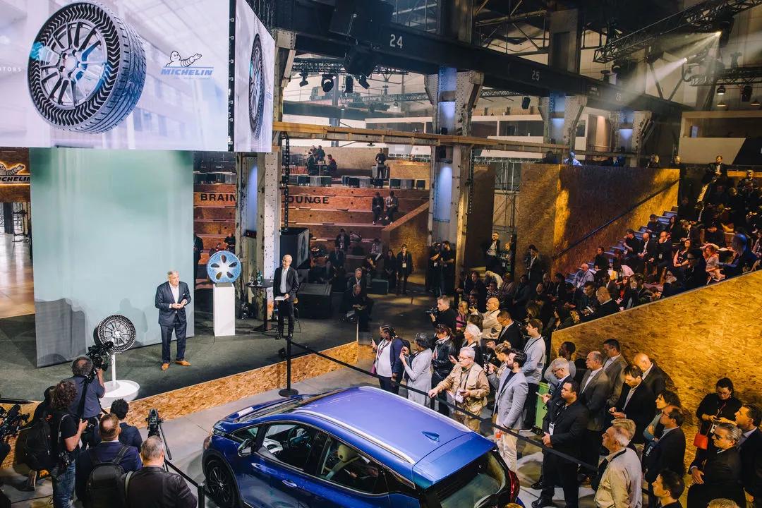 再也不用担心车胎没气了,米其林轮胎不怕爆胎吗