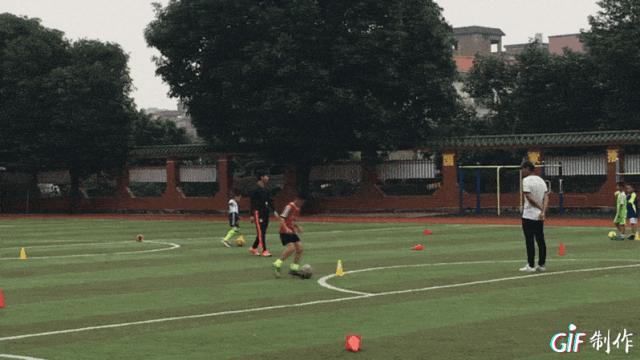 荔湾｜喜讯！龙溪小学喜提荔湾区中小学足球联赛小学男子甲组冠军