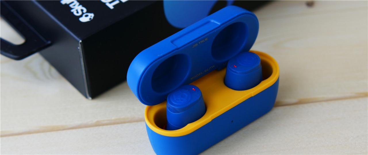 SkullcandyHESHEVO无线头戴蓝牙耳机,骷髅头吉布豆蓝牙耳机测评