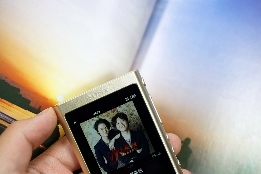 索尼sonynw-a55hi-res播放器测评,索尼a55有必要用耳放吗