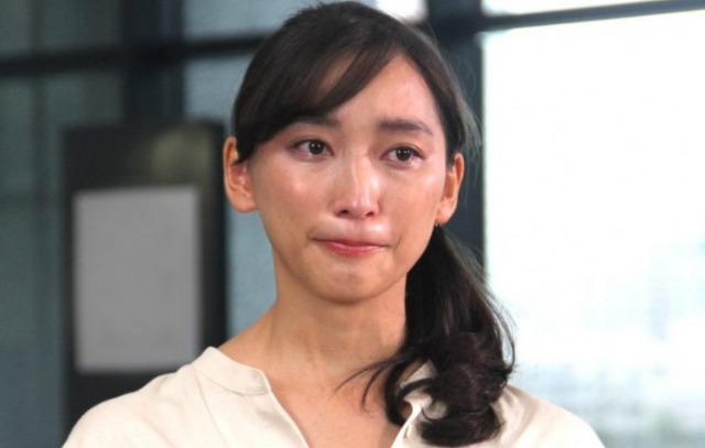 日本最惨女明星渡边杏踹出轨渣夫和吸血亲妈，她爆红暴富远走高飞