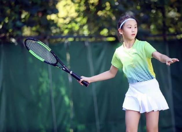 田亮森碟现身网球活动,森碟12岁职业网球之路