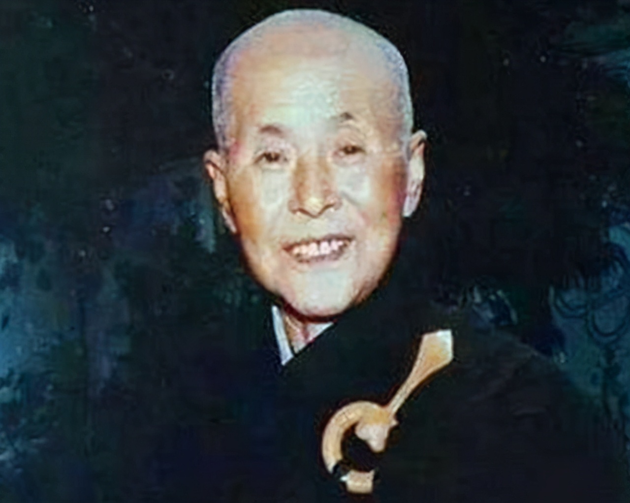 尼姑预感大限将至，断食7日圆寂，入缸3年后启封，肉身不曾腐烂