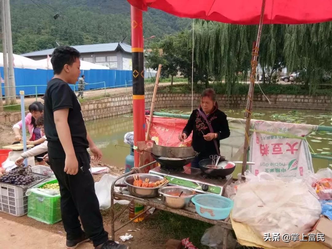 楚雄火把节的攻略,楚雄市火把节攻略