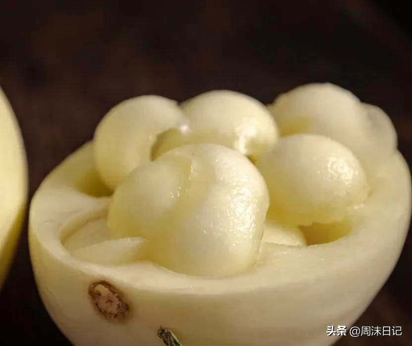 不甜不要钱！白玉甜瓜火了，脆嫩香甜多汁！全家老小都爱吃