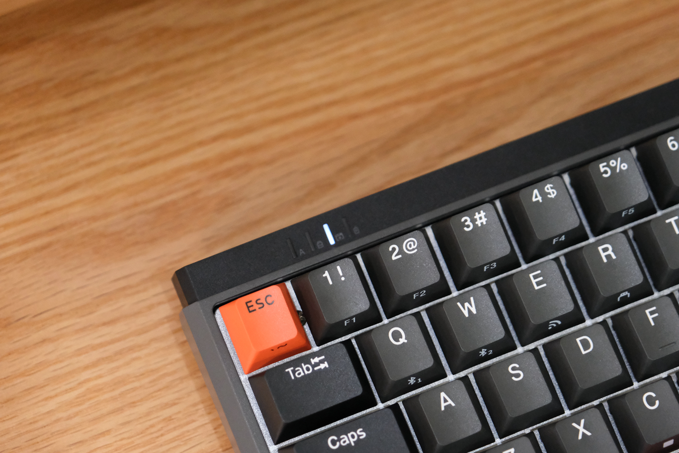 杜伽键盘k330w开箱,机械革命k330键盘