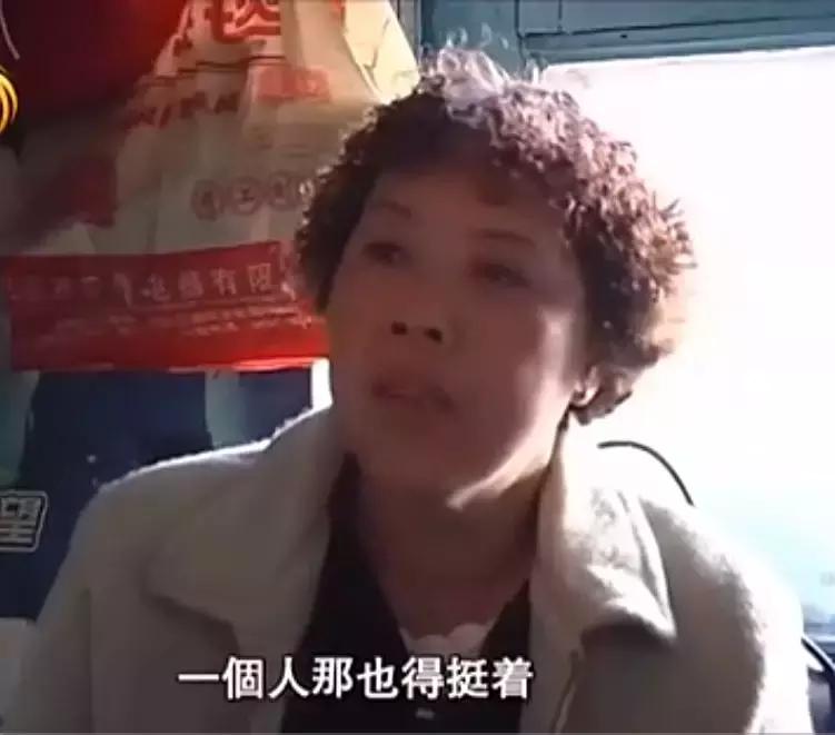 2元女子宿舍背后的辛酸——其实人生的意义就是活下去