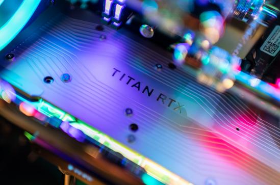 外星人酷睿i73070ti台式测评,17寸6代i7外星人电脑有多强