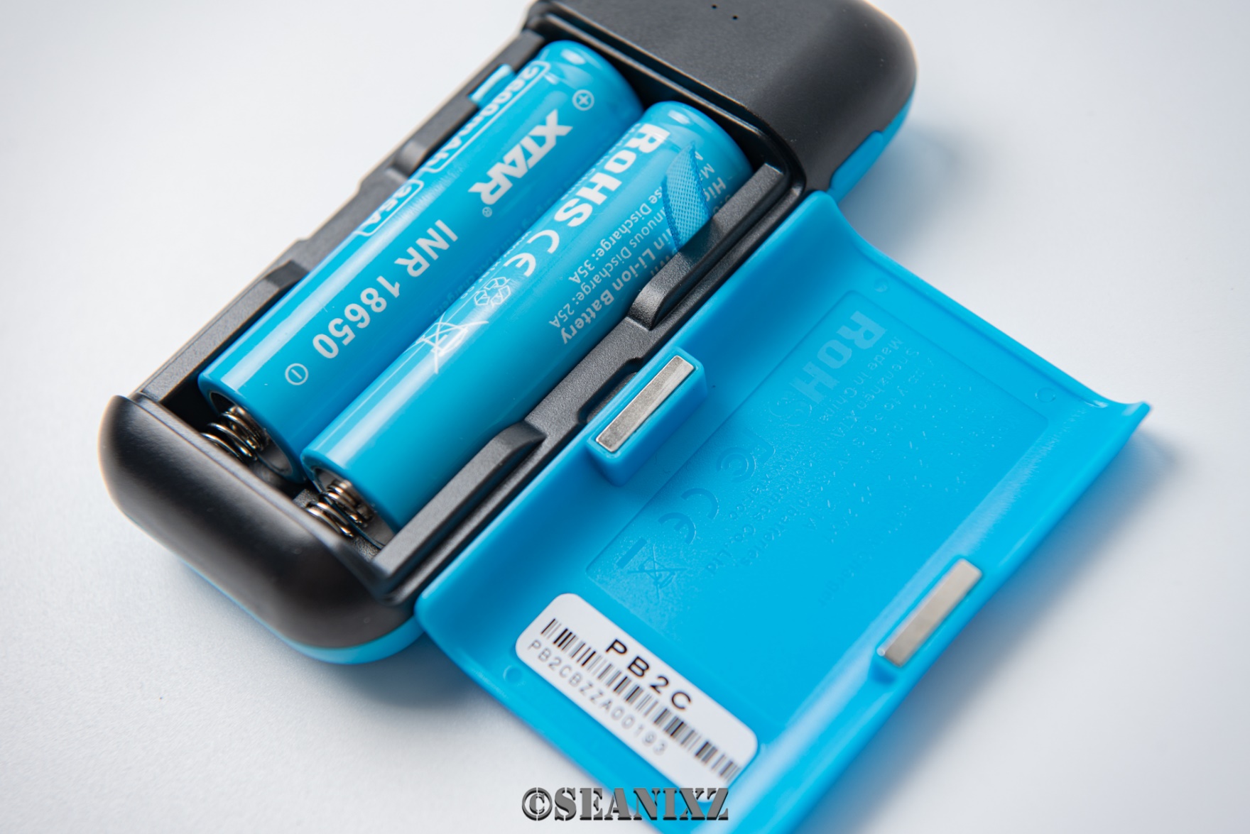 xtar18650充电宝怎么用,旧的18650电池能做一个充电宝吗