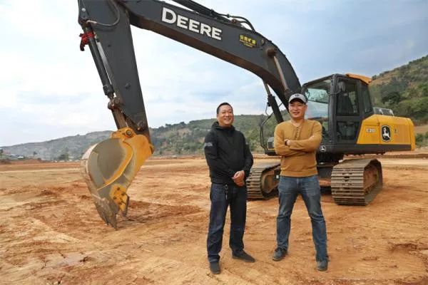 新手选择什么挖机,怎么选择中型挖机