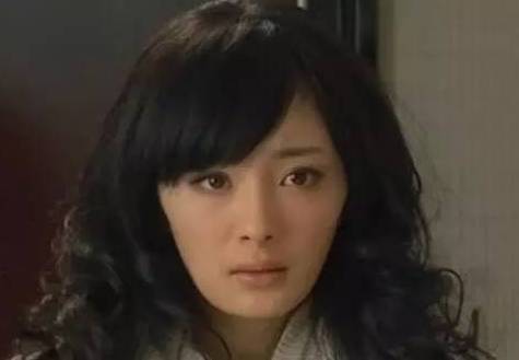 那些一刀切削骨的明星还好吗？后遗症一大堆，小方脸成最大赢家