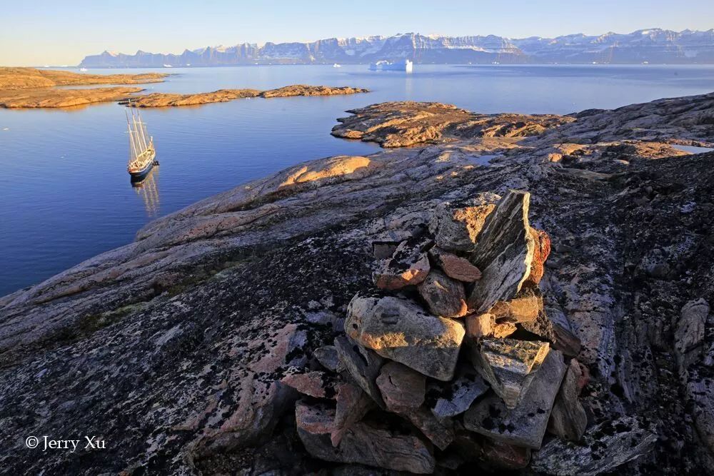 格陵兰的东海岸居然那么绚丽多彩，难怪特朗普想要买下来