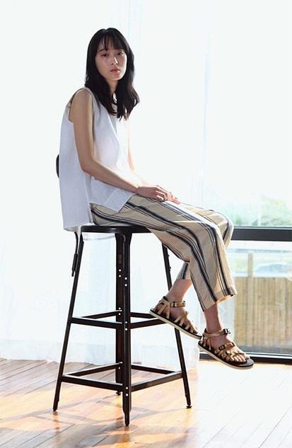 时尚复古凉鞋,复古新风格凉鞋