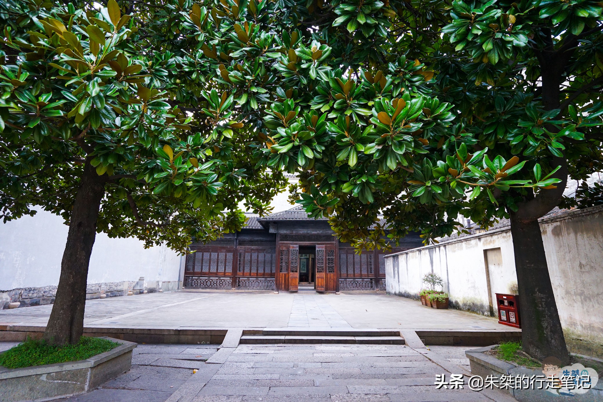 南浔古镇有什么特色吗视频,南浔古镇有哪些好玩好吃的特色