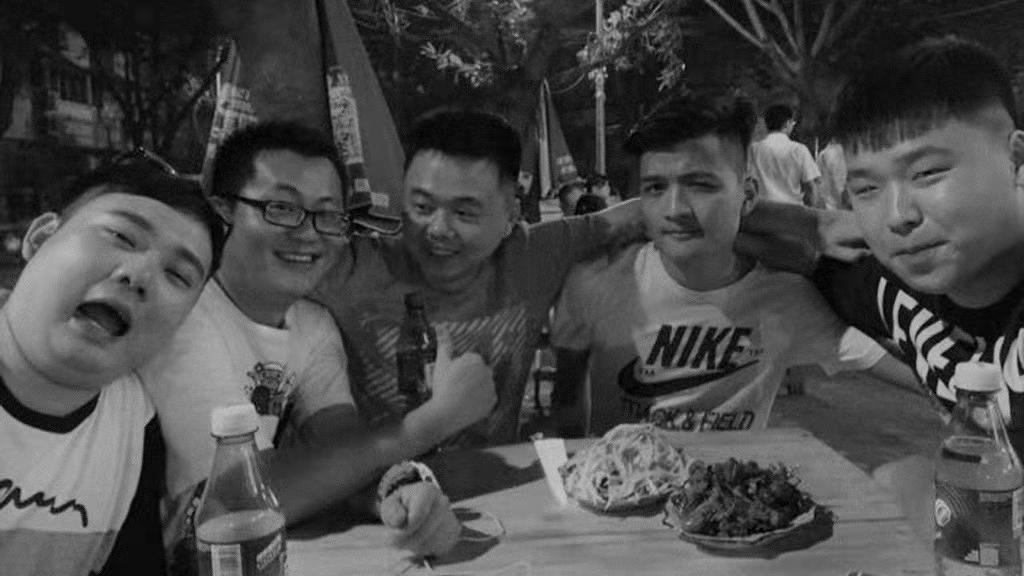 郭老师封号，铁山靠停播，抽象文化死了吗？