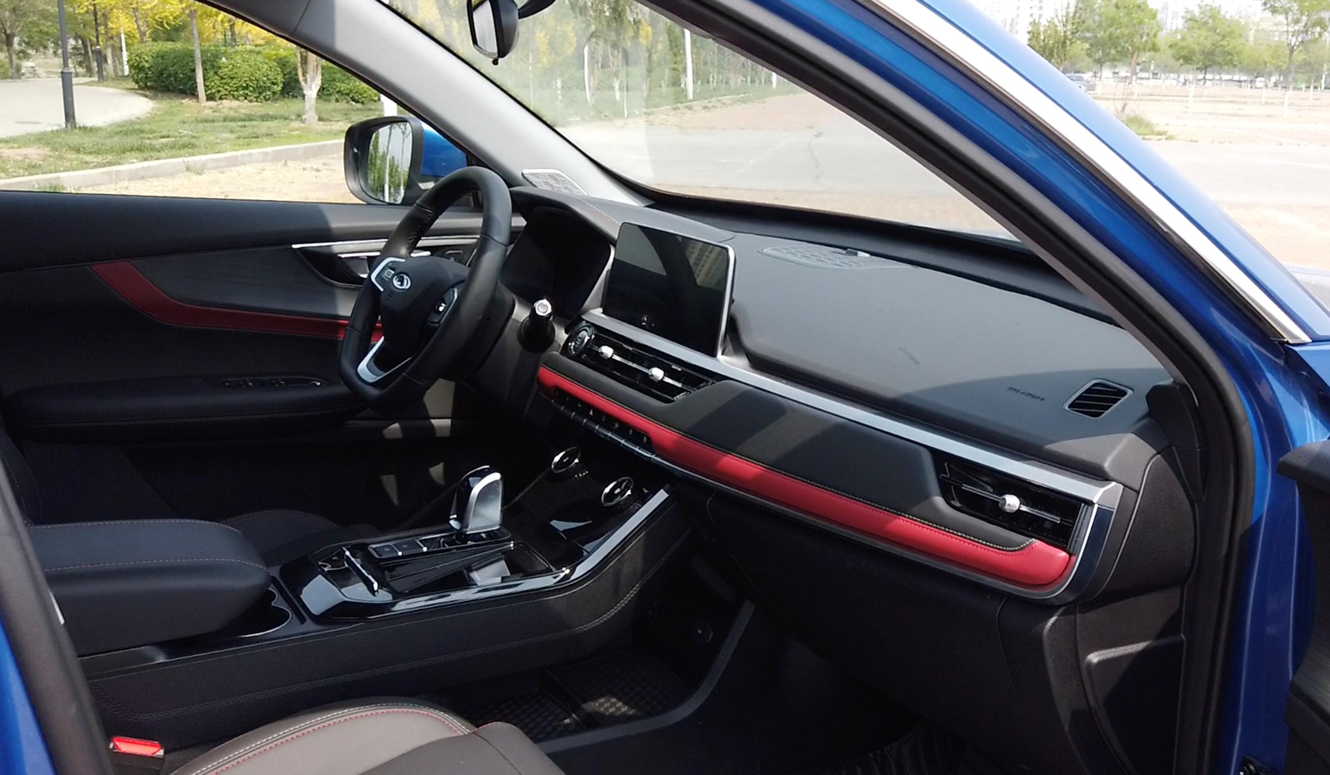 奇瑞瑞虎72020款1.5tcvt豪华,奇瑞瑞虎7新款上路表现