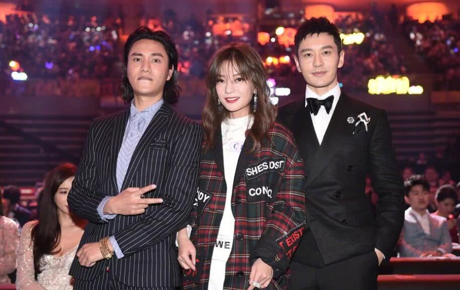 赵薇剪短发,赵薇减龄刘海